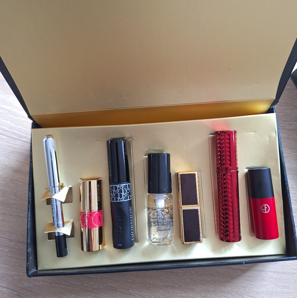 Sephora Favorites Luxe at Sephora Luxury Beauty 7pc  Kit  Set New - Picture 2 of 5